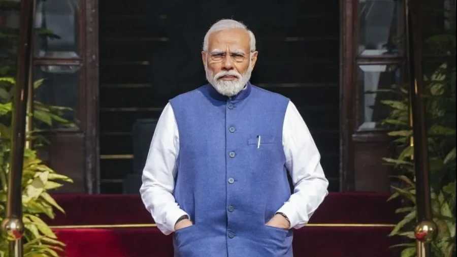 मुंबई में पीएम मोदी के कार्यक्रम से पहले दो संदिग्ध गिरफ्तार, बंदूक और फर्जी पीएमओ आईडी बरामद