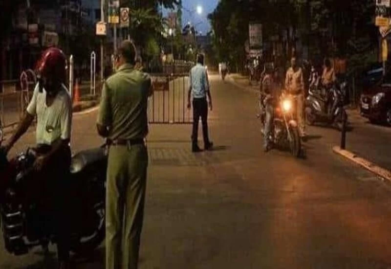 Night curfew imposed in Uttar Pradesh's Lucknow, Varanasi, Kanpur and Prayagraj