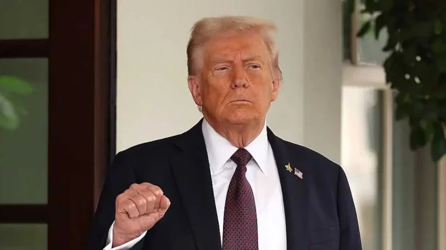 Trump Claims Iran Conflict Will End After Midterms, Predicts Oil Price Drop