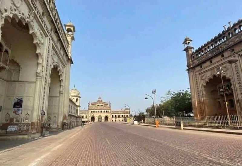 उत्तर प्रदेश में अब 17 मई तक के लिए बढ़ाया गया आंशिक 'कोरोना कर्फ्यू'