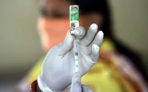 कोविड-19 टीकाकरण से प्रजनन-क्षमता में कमी आने का कोई प्रमाण नहीं मिला: सरकार