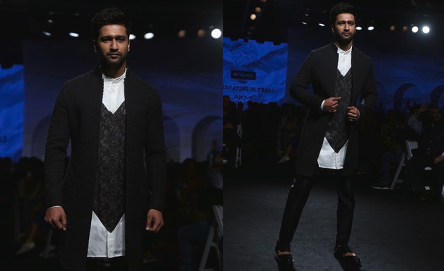 Vicky Kaushal Walking The Ramp