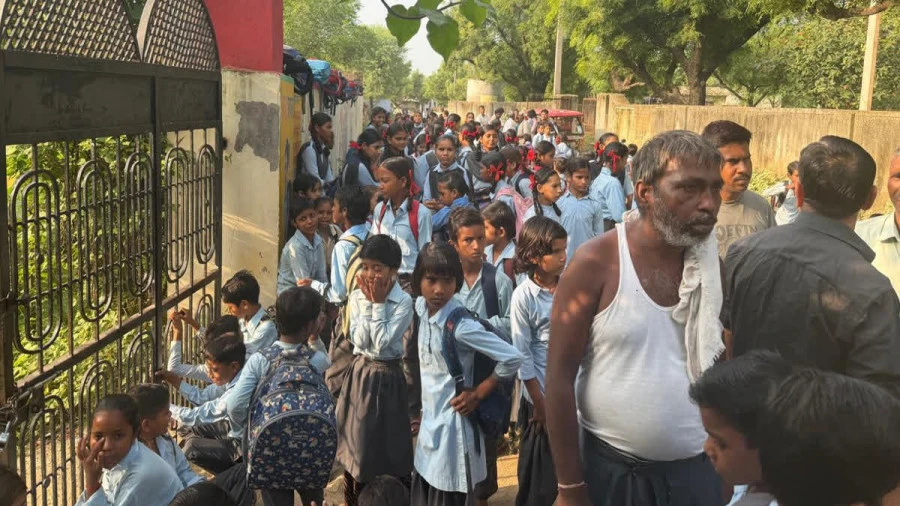 Alwar: Villagers Lock Dagdaga School Gate Over Teacher Shortage, Department Deploys Two