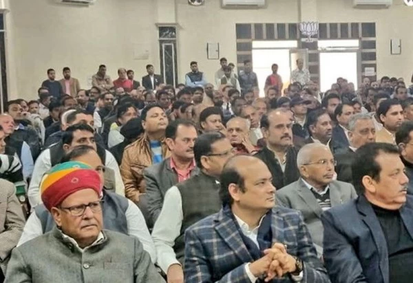 अब गहलोत जैसे लोग विरोध मार्च निकालने लगे, वह मुख्यमंत्री बनने के लायक नहीं: शिवराज चौहान