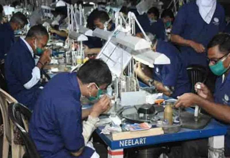 जान ही नहीं, जॉब भी ले रहा है कोरोना, दुनिया में 50 करोड़ लोग हुए बेरोजगार