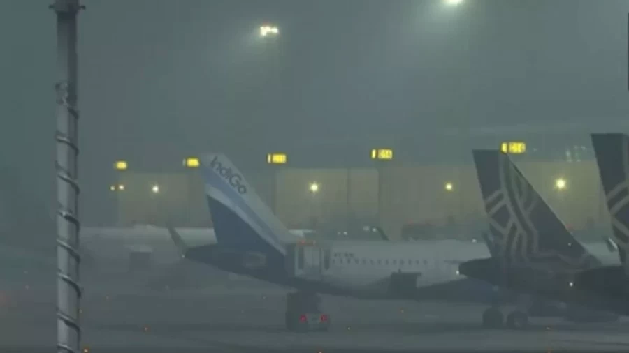 Today dense fog put 'brake' on speed in many states - many flights and trains delayed, see list