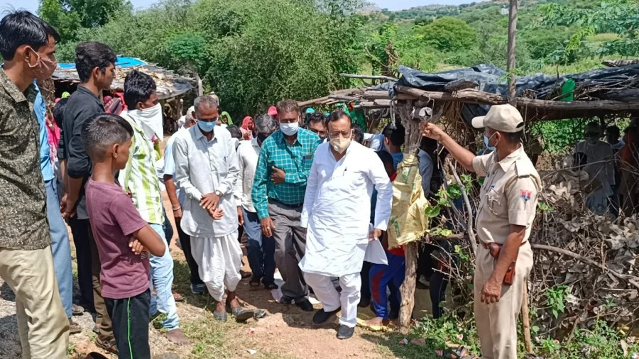 सिरोही विधायक संयम लोढ़ा ने परिजनों से मुलाकात कर मुख्यमंत्री गहलोत से की बात, गिरफ्तारी की मांग
